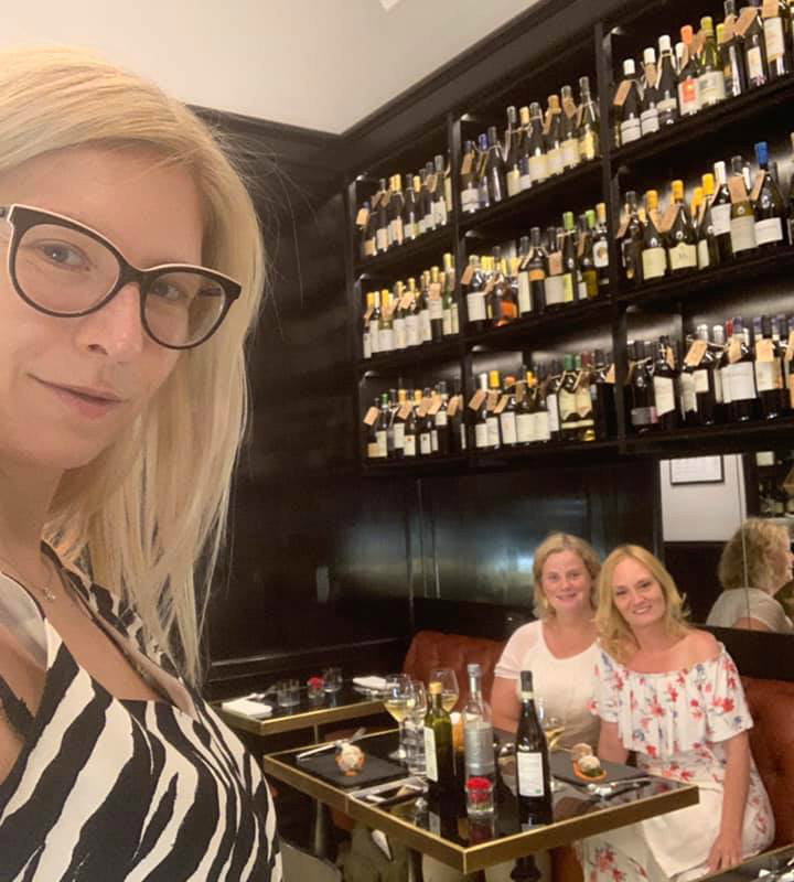Jowita z para w restauracji